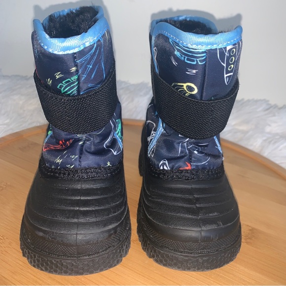 COPY - Ice Fields Snow Boots Toddler Size 6 Blue Space Themed Hook & Loop Pull … - Picture 8 of 9